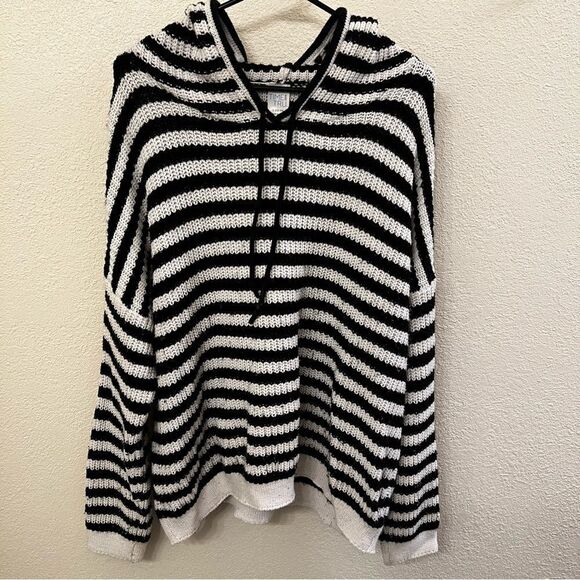 Time and Tru Long Sleeve Striped Hoodie (Size Large) - Picture 1 of 4